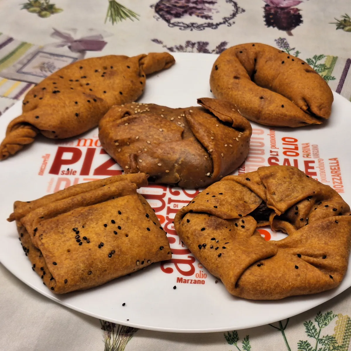 Tortini salati ai pomodori secchi e paprika